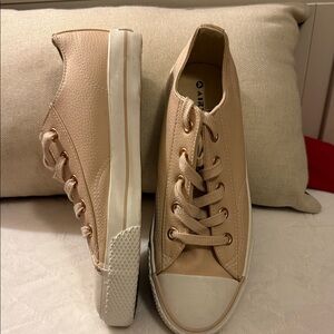 Airwalk Women's Pale Pink White Sneakers